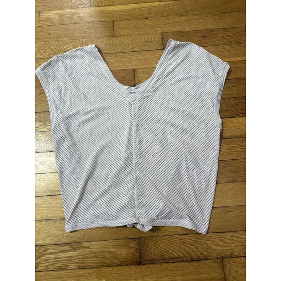 Lululemon Size 4 Ahead by Miles Tie Back V Neck Short Sleeve Top Pink - Picture 2 of 4